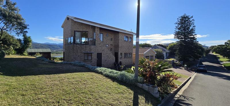 4 Bedroom Property for Sale in Southern Cross Western Cape